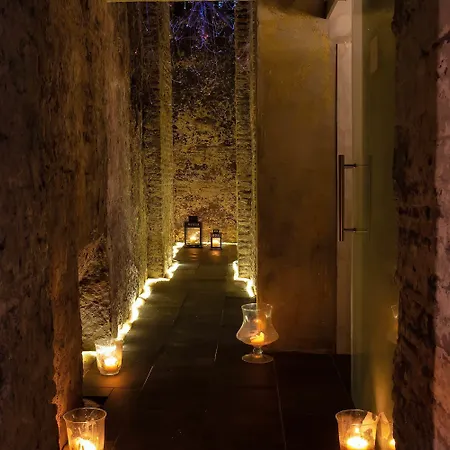 Πανσιόν Ingrami And